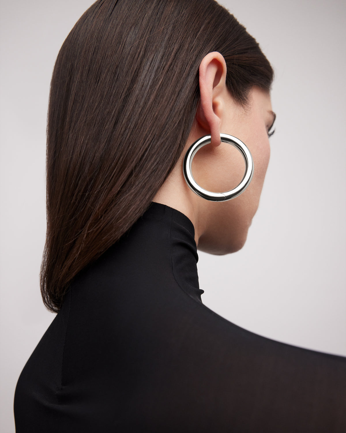 1.5" Samira Hinged Baby Hoops earring - side view | gold hoop earrings for women