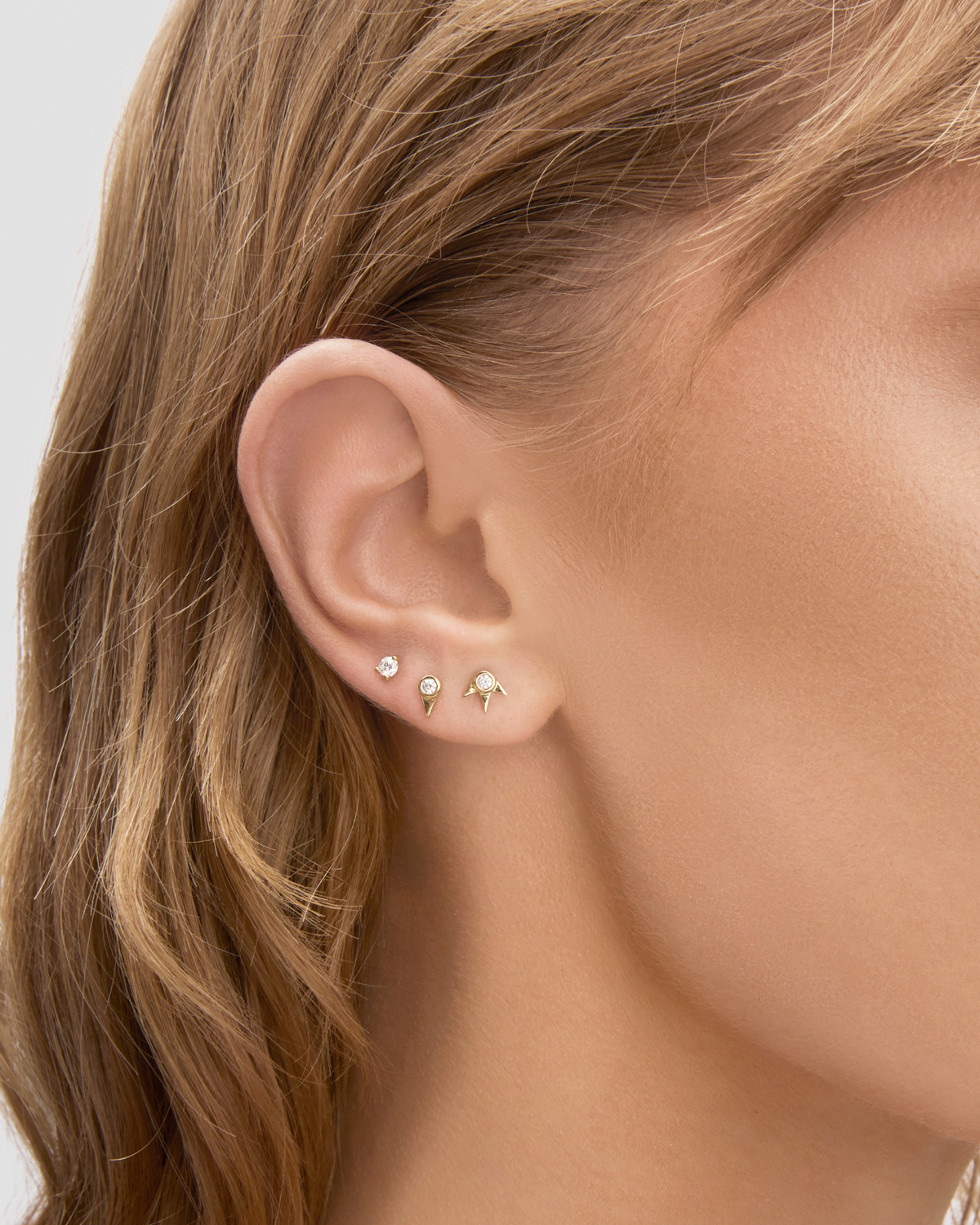 Floating Diamond Solitaire Stud