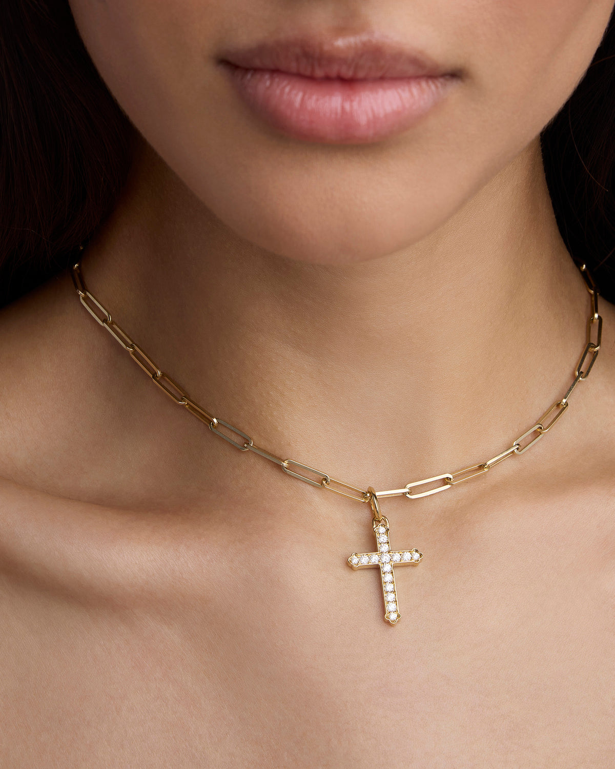 Medium Royal Cross with Pavé White Diamonds in 18K Yellow gold charm - close-up detail