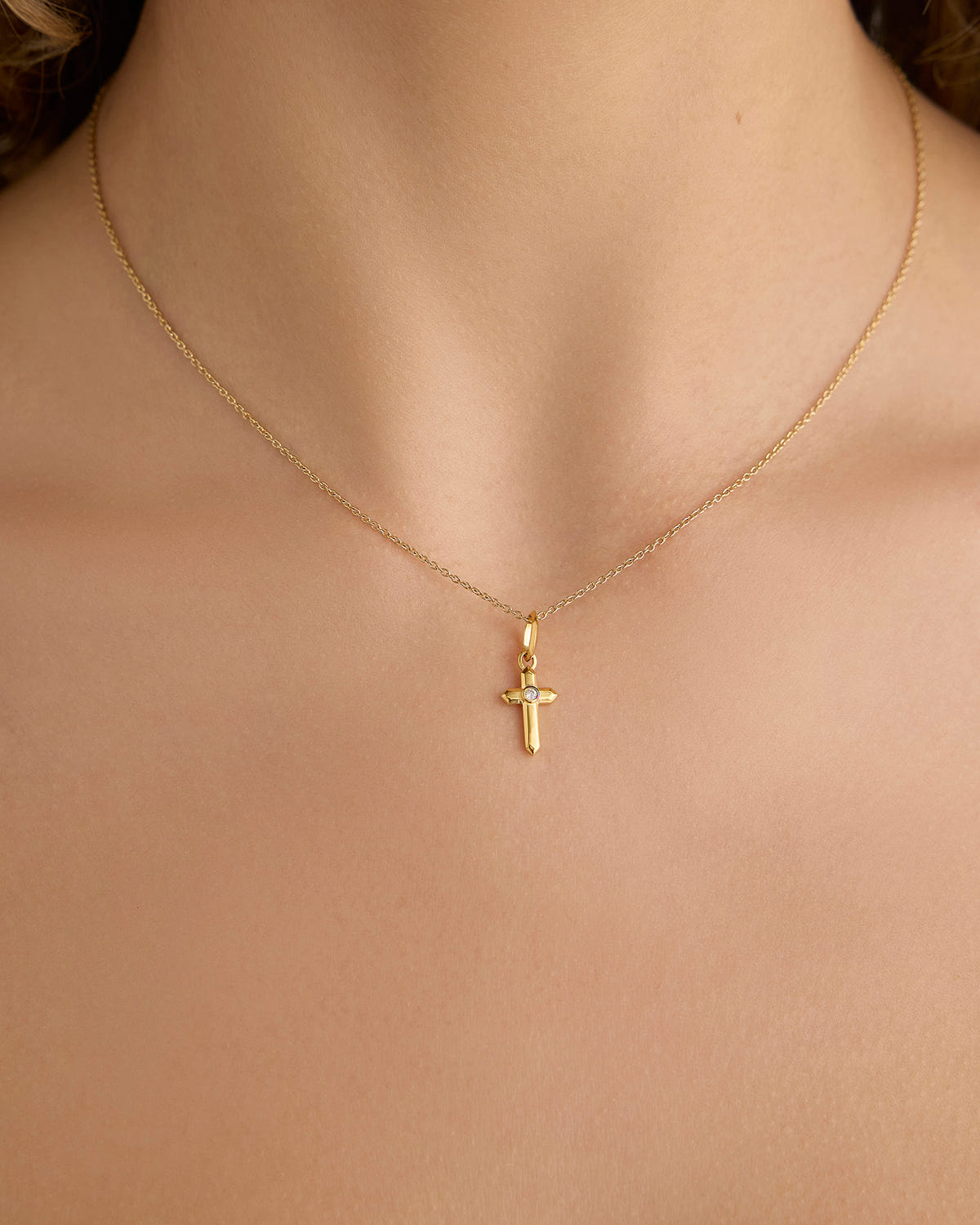 Cross Necklace gold charm - front view | necklace with charms