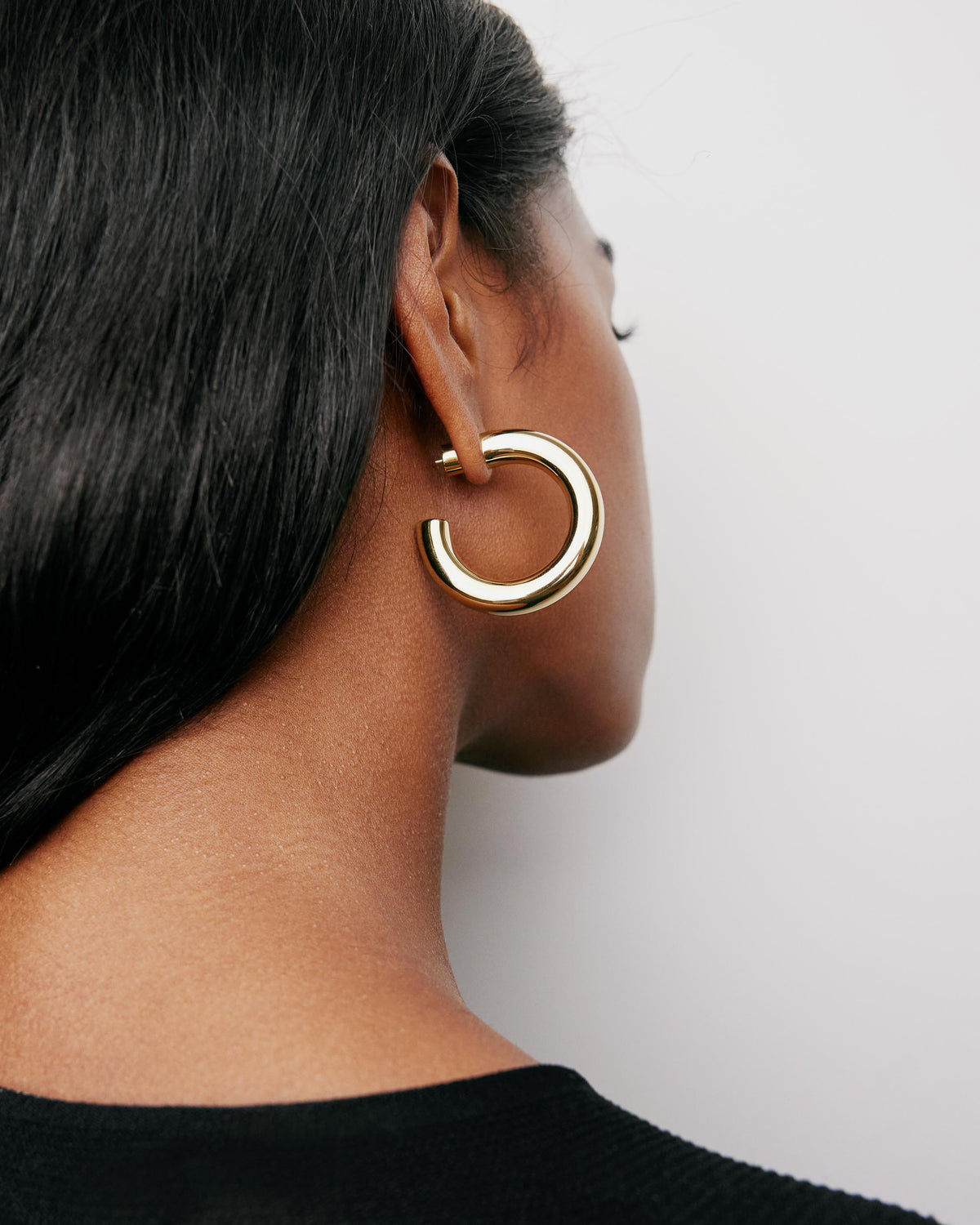 1" Jamma Mini Hoops earring - styled on model | small gold hoop earrings